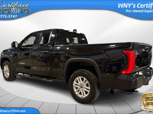 Used 2022 Toyota Tundra SR5 AWD/4WD image 8