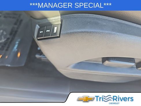 Used 2017 Chevrolet Equinox Premier w/ Enhanced Convenience Package image 22