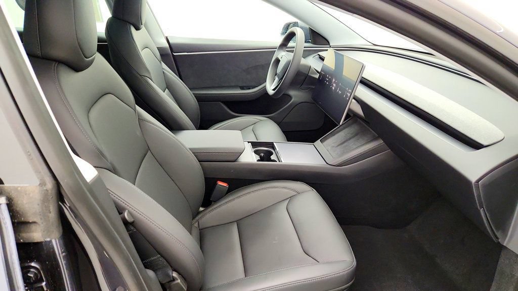 Used 2025 Tesla Model 3 Long Range AWD/4WD image 29