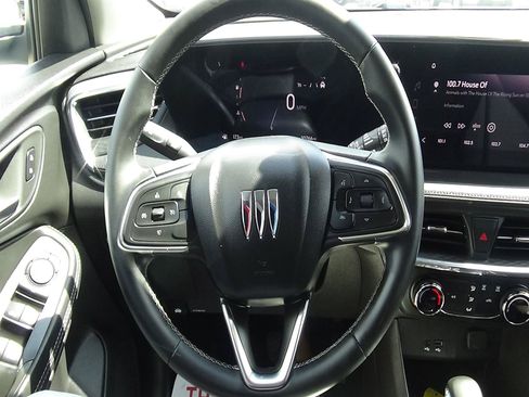 Used 2025 Buick Encore GX Preferred FWD image 20