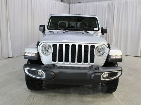 Used 2022 Jeep Gladiator Sport AWD/4WD image 35
