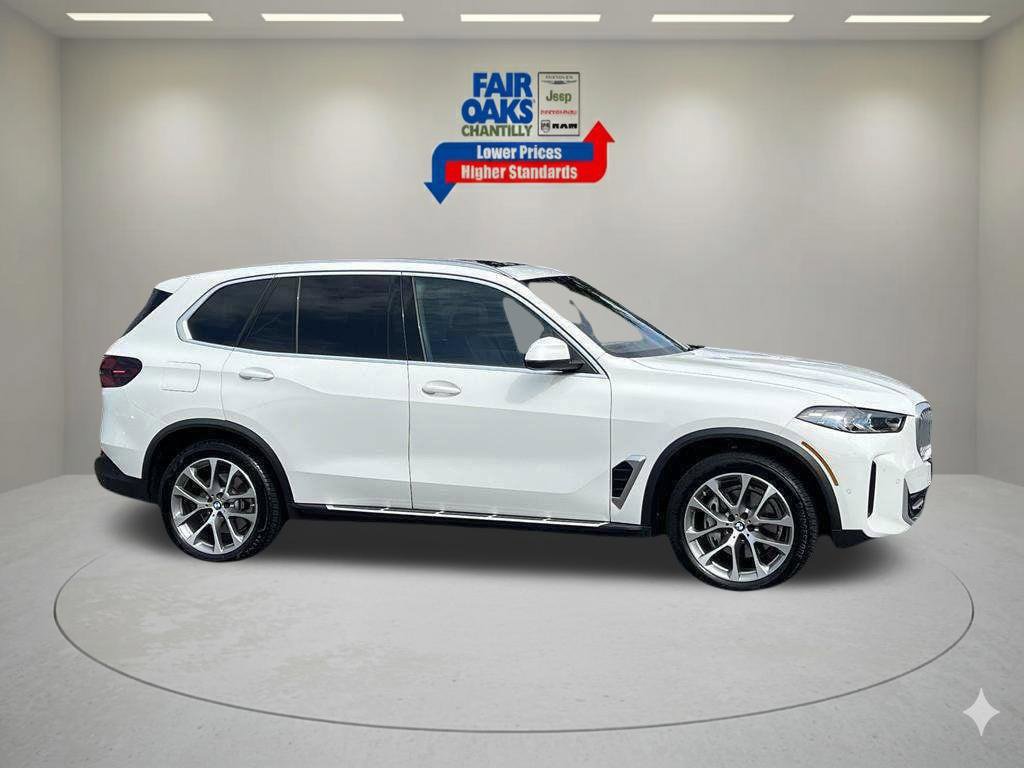 Used 2026 BMW X5 xDrive40i AWD/4WD image 5