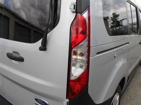 Used 2023 Ford Transit Connect XL FWD image 13