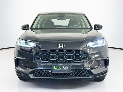 Used 2025 Honda HR-V LX image 2
