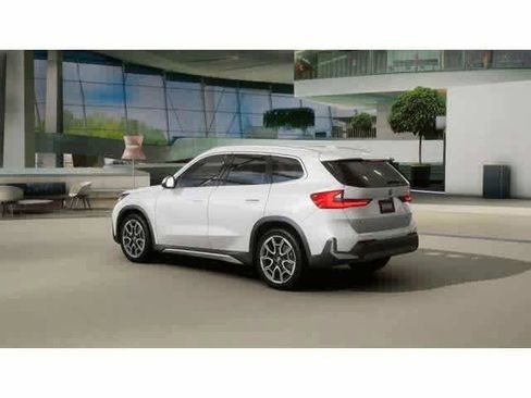 New 2026 BMW X1 xDrive28i w/ Convenience Package image 2