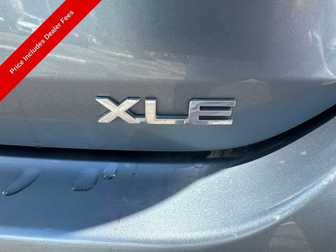 Used 2022 Toyota Highlander XLE FWD image 7