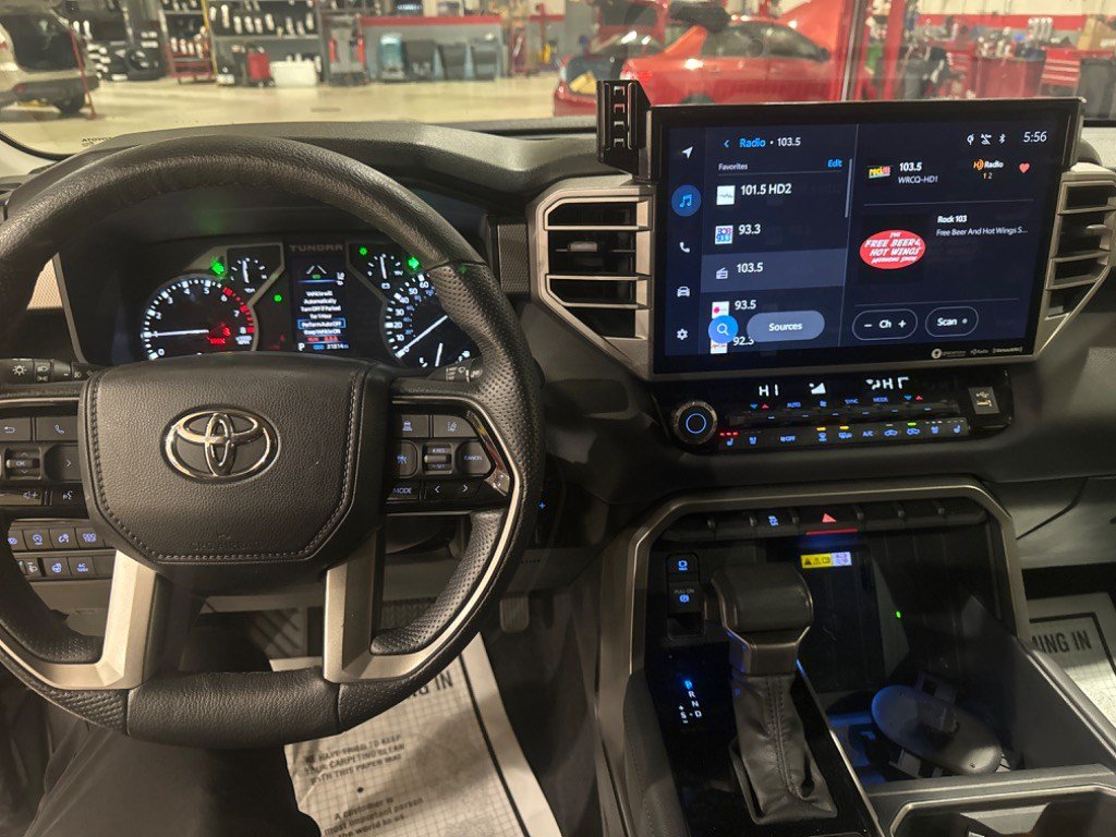 Used 2023 Toyota Tundra Limited w/ Power Package RWD image 38