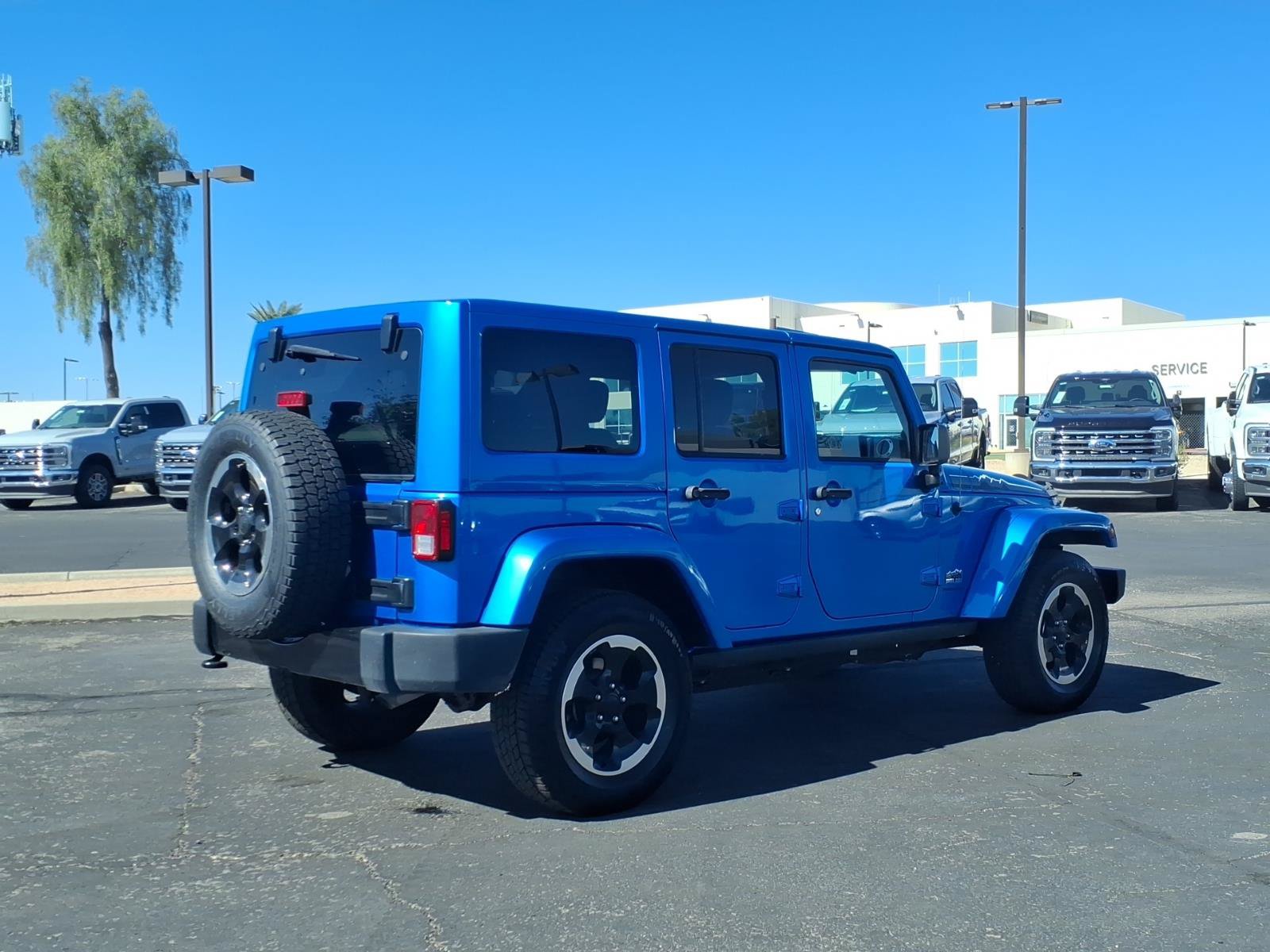 Used 2014 Jeep Wrangler Unlimited Sahara AWD/4WD image 6