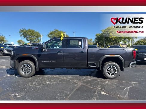 New 2025 GMC Sierra 3500 SLT image 9