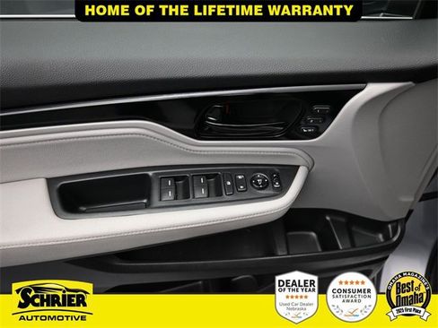 Used 2023 Honda Odyssey Touring image 11