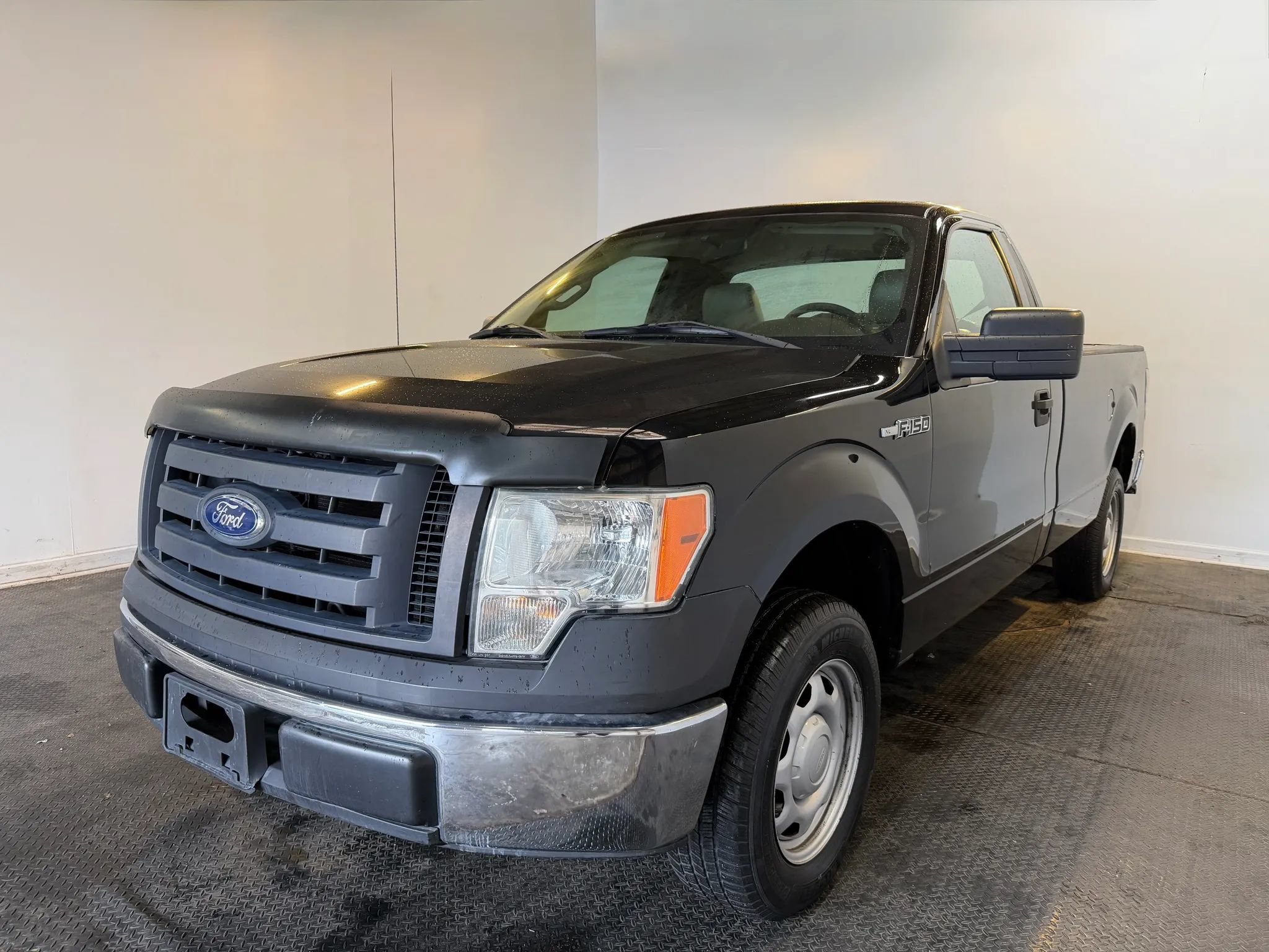 Used 2010 Ford F150 XL RWD image 2