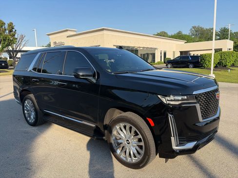 Certified 2023 Cadillac Escalade Premium Luxury AWD/4WD image 5