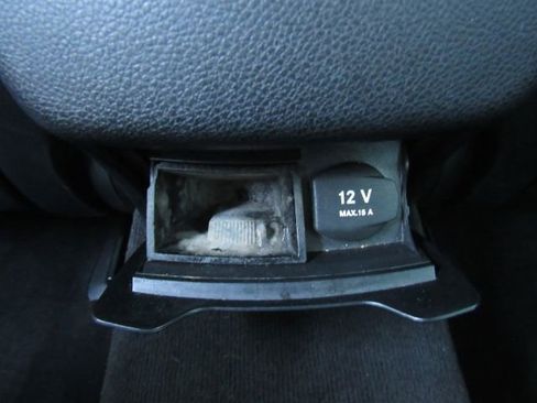 Used 2019 Mercedes-Benz C 300 Sedan image 28