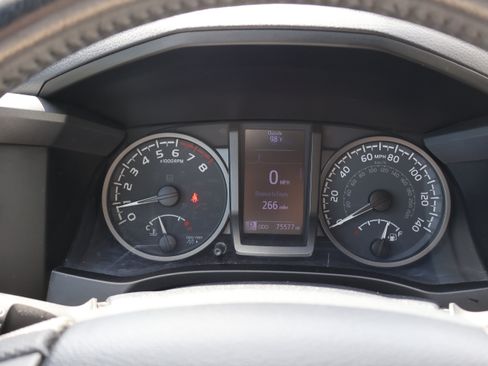 Used 2020 Toyota Tacoma TRD Sport w/ Technology Package RWD image 16