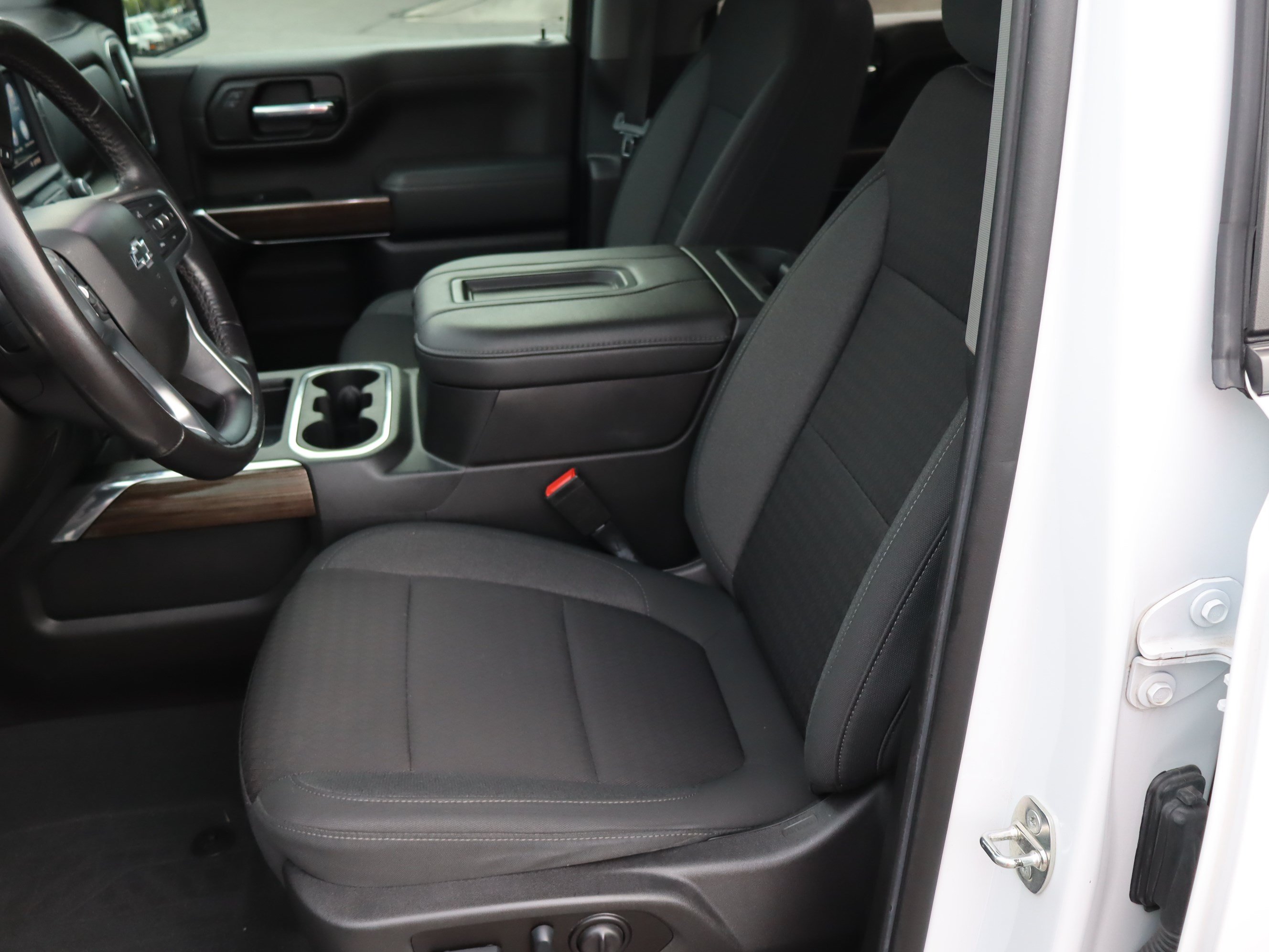 Used 2022 Chevrolet Silverado 1500 RST w/ Safety Package AWD/4WD image 19