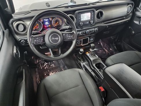 Used 2018 Jeep Wrangler Unlimited Sport image 25