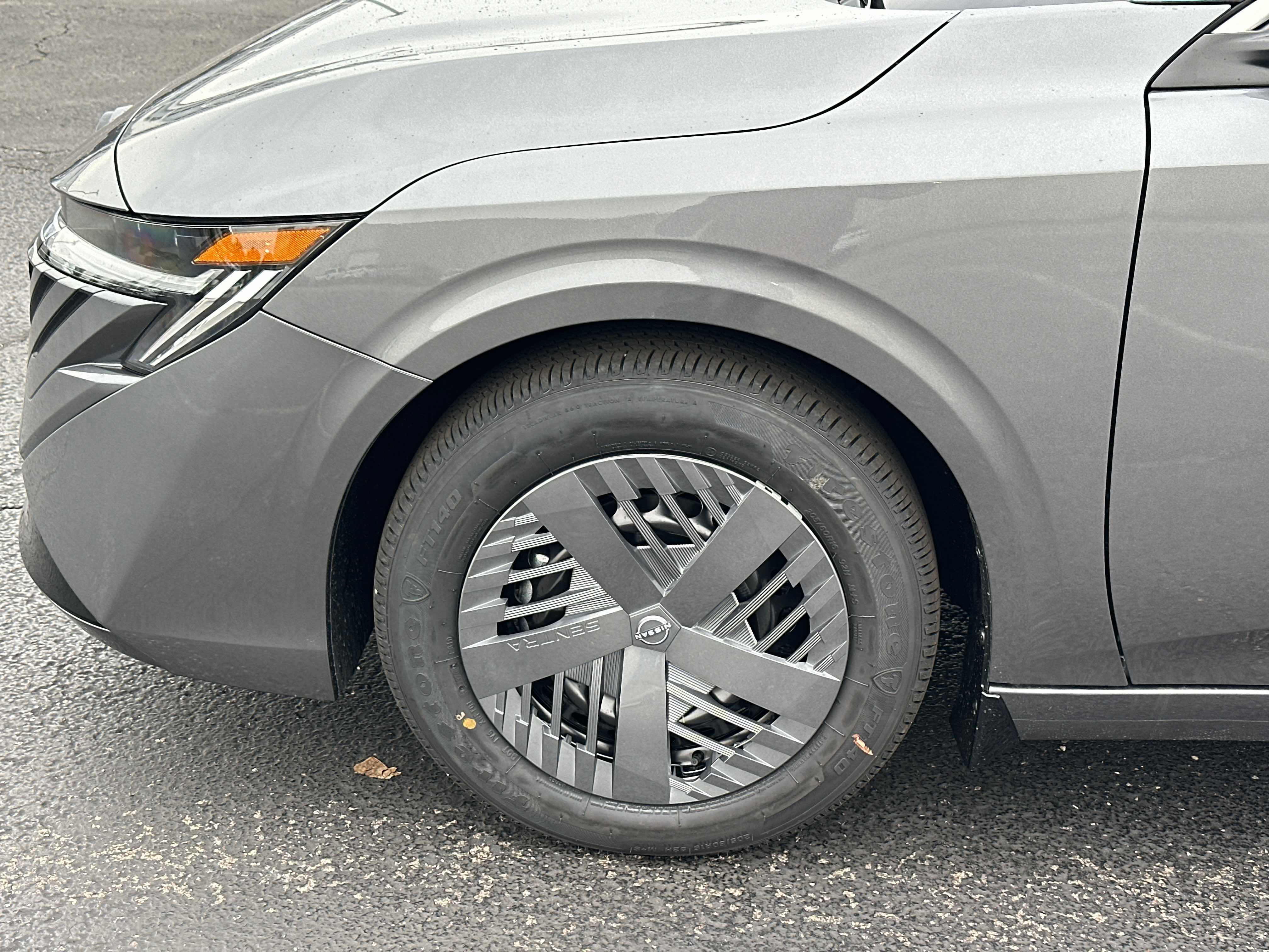 New 2027 Nissan Sentra S w/ Floor Mat Package FWD image 8