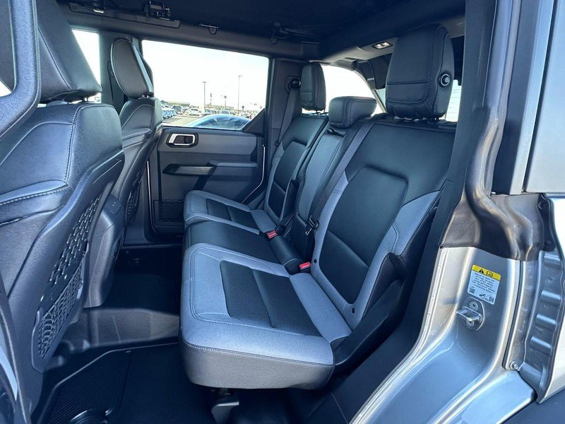 Used 2024 Ford Bronco Black Diamond w/ Sasquatch Package AWD/4WD image 11