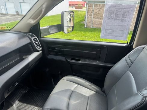 Used 2020 RAM 3500 Tradesman RWD image 17