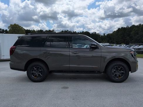 New 2027 Ford Expedition Tremor w/ Driver's Package AWD/4WD image 3
