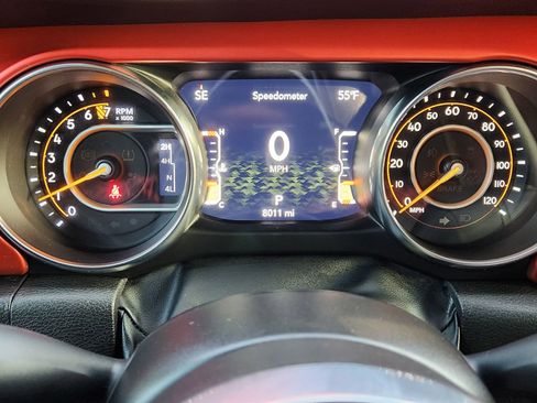 Used 2023 Jeep Gladiator Rubicon w/ Cold Weather Group image 18