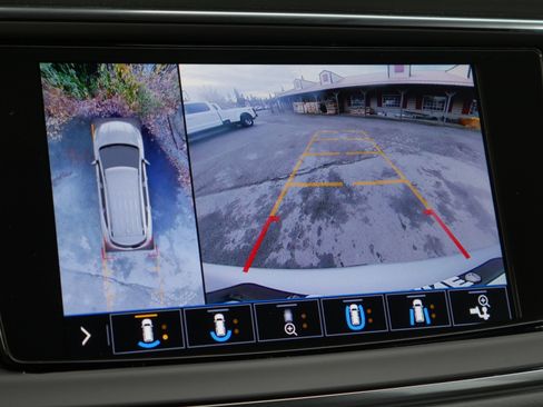 Used 2020 Buick Enclave Premium w/ Surround and Sites Package image 14