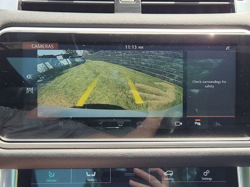Used 2018 Land Rover Range Rover Sport SE AWD/4WD image 23