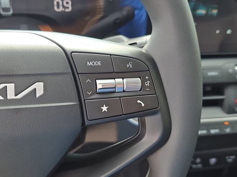 New 2026 Kia K4 FWD image 30