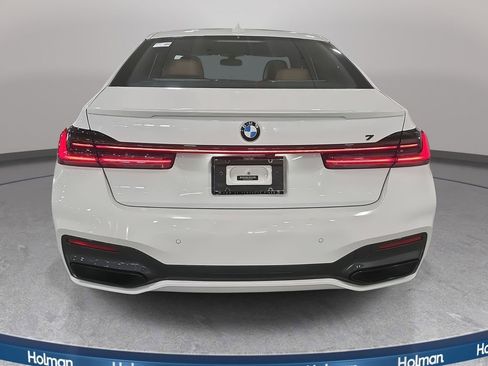 Used 2021 BMW 740i 740i w/ M Sport Package image 7