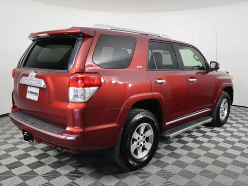 Used 2013 Toyota 4Runner SR5 w/ Premium Pkg AWD/4WD image 2