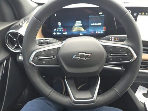 New 2026 Chevrolet Equinox ACTIV w/ Convenience Package III image 17