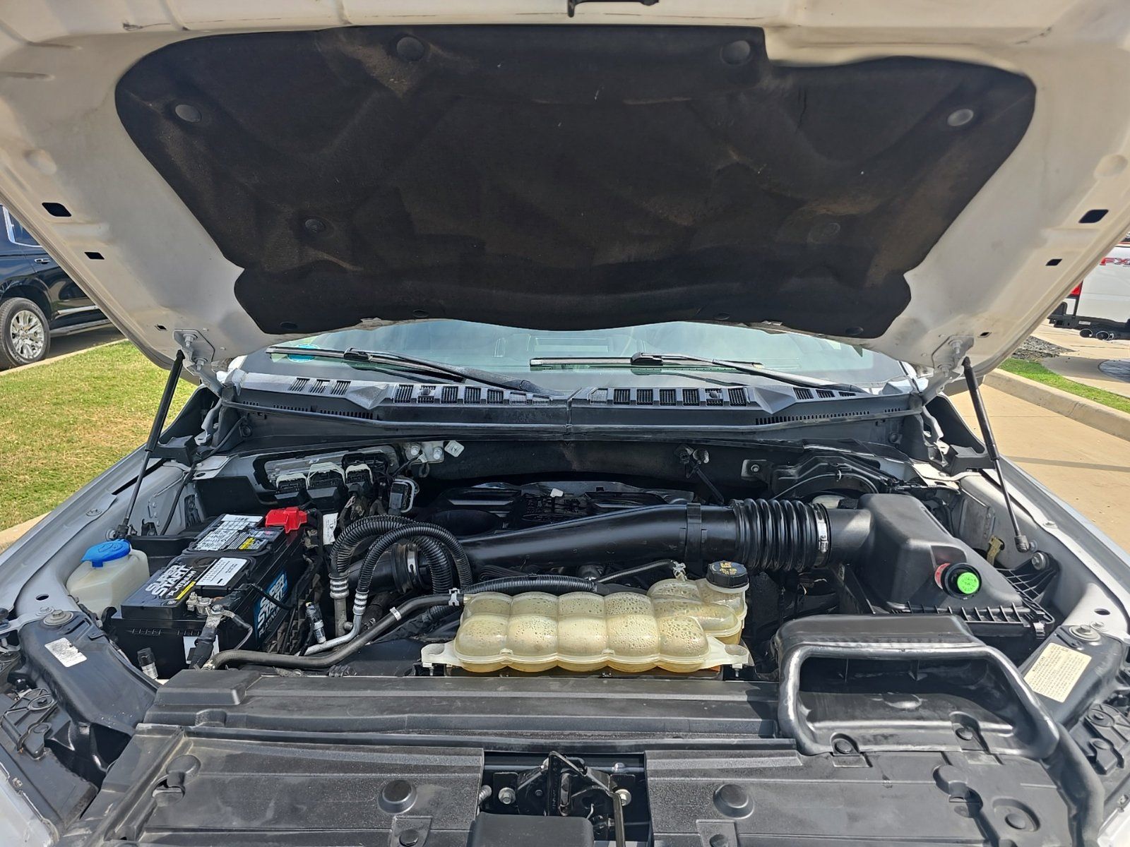 Used 2018 Ford F150 Lariat AWD/4WD image 10