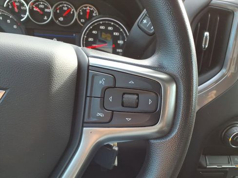 Used 2022 Chevrolet Silverado 1500 Custom w/ Safety Confidence Package image 15