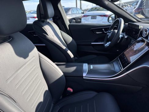 Used 2025 Mercedes-Benz C 300 Sedan image 12