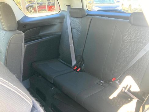 Used 2014 GMC Acadia SLE image 20