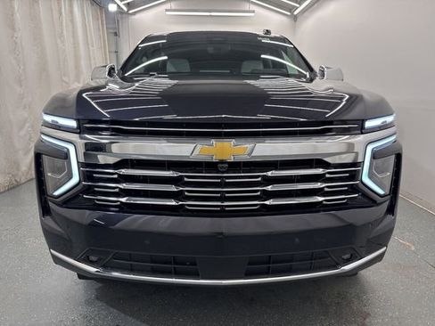 New 2026 Chevrolet Suburban Premier AWD/4WD image 5
