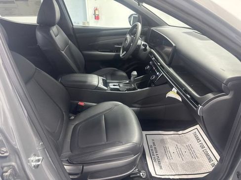 Used 2025 Hyundai Santa Cruz SEL FWD image 23