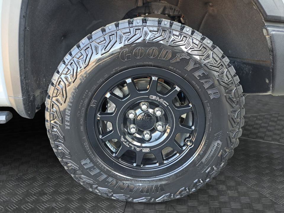 Used 2024 GMC Sierra 1500 AT4X w/ AT4X AEV Edition AWD/4WD image 16