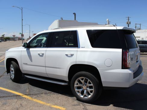 Used 2018 GMC Yukon SLT w/ Open Road Package AWD/4WD image 3