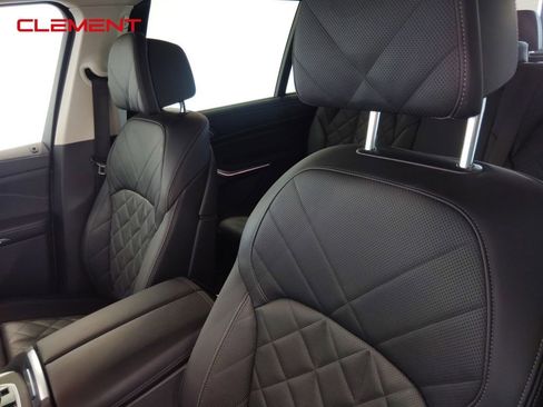 Used 2023 BMW X7 xDrive40i w/ Premium Package image 31