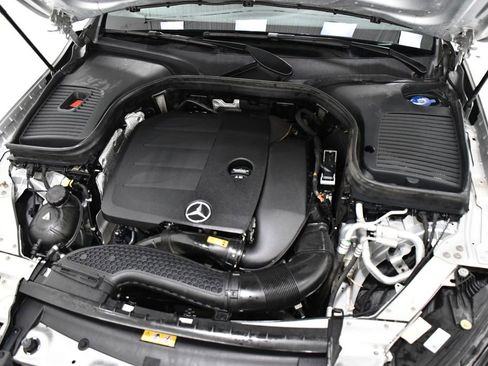 Certified 2020 Mercedes-Benz GLC 300 4MATIC image 6