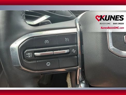 Used 2024 GMC Acadia Elevation AWD/4WD image 14