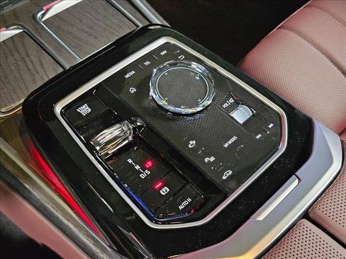 New 2026 BMW 740i RWD image 11