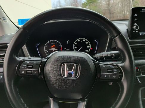 Certified 2023 Honda Pilot Touring image 16