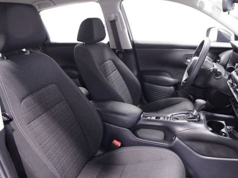 Certified 2024 Honda HR-V LX image 12