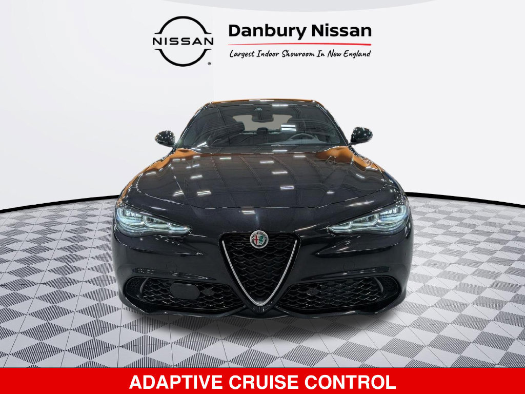 Used 2024 Alfa Romeo Giulia Ti AWD/4WD image 8