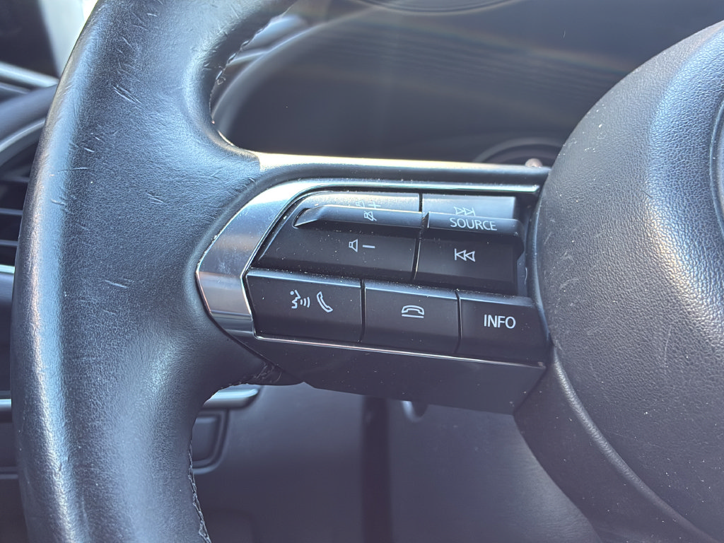 Used 2024 MAZDA MAZDA3 s FWD image 32