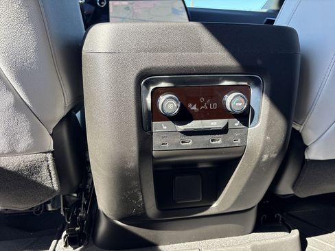 New 2026 Chevrolet Tahoe Premier image 22