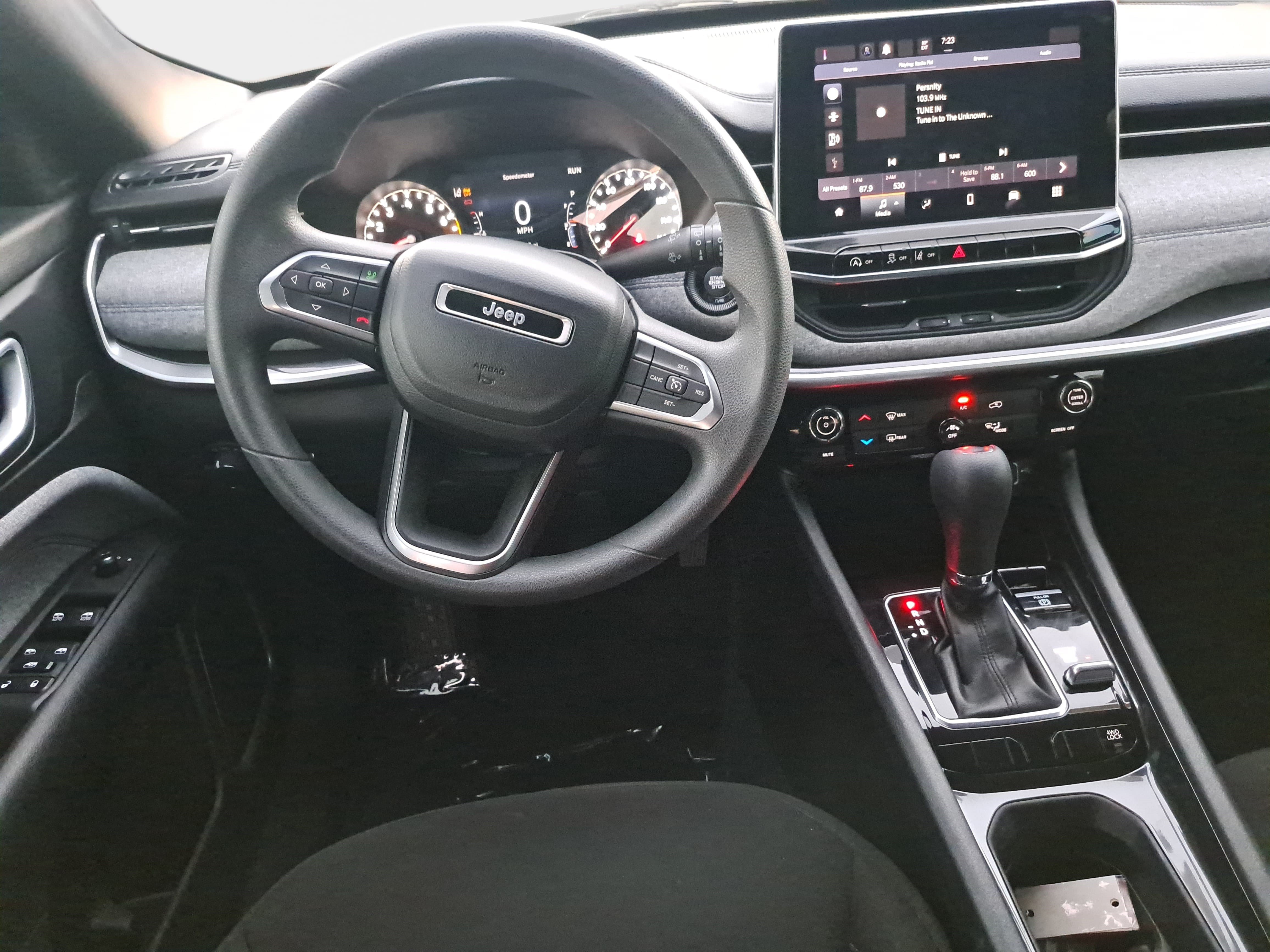 Used 2023 Jeep Compass Sport AWD/4WD image 16