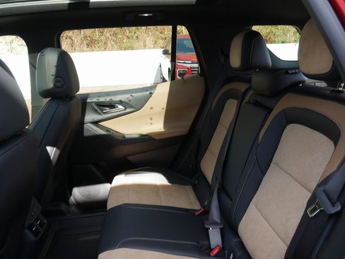 New 2026 Chevrolet Equinox ACTIV w/ Convenience Package III image 28